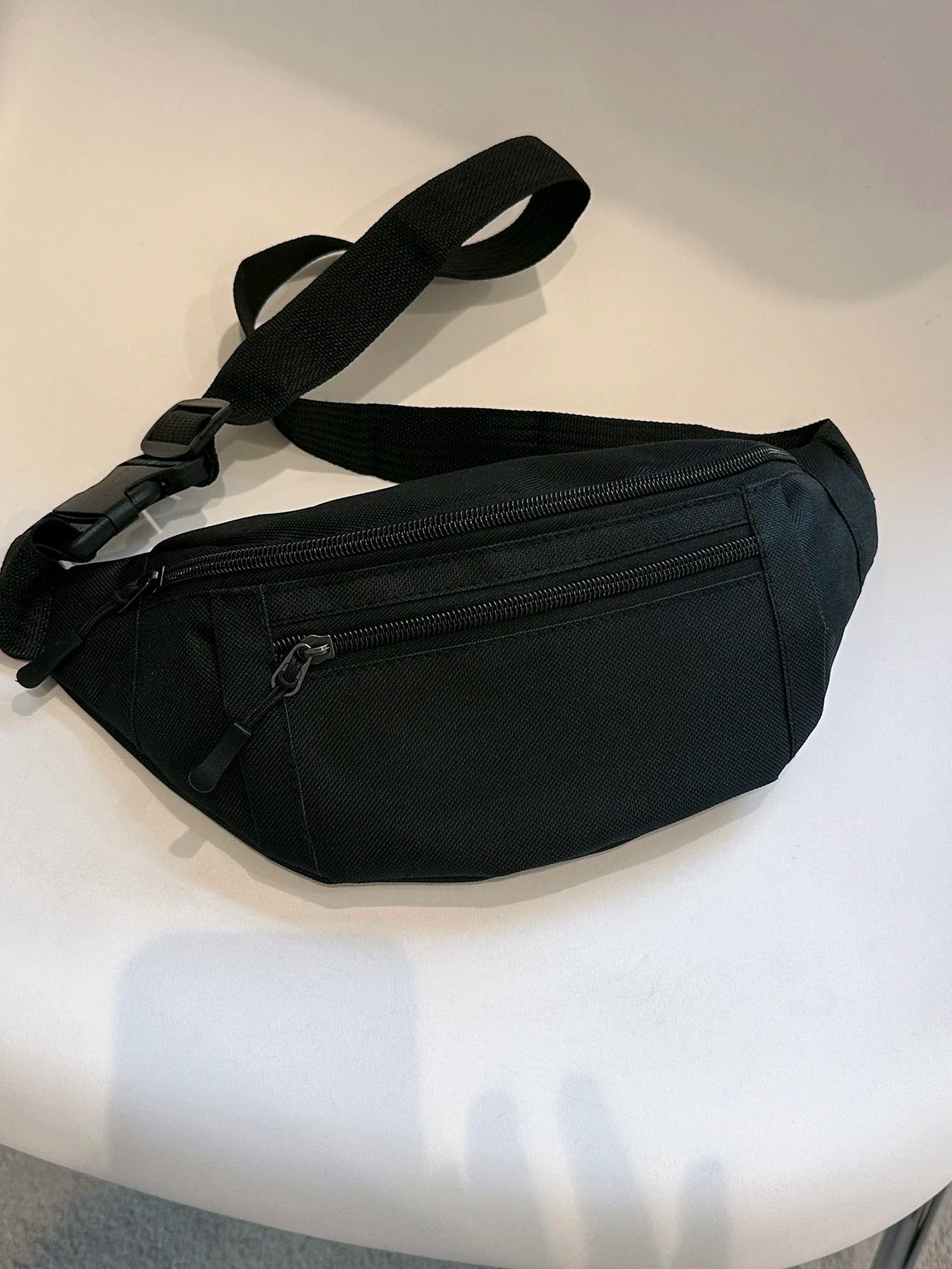 Nylon Waist Pack — Hands-Free Crossbody Bag for Travel and Sports