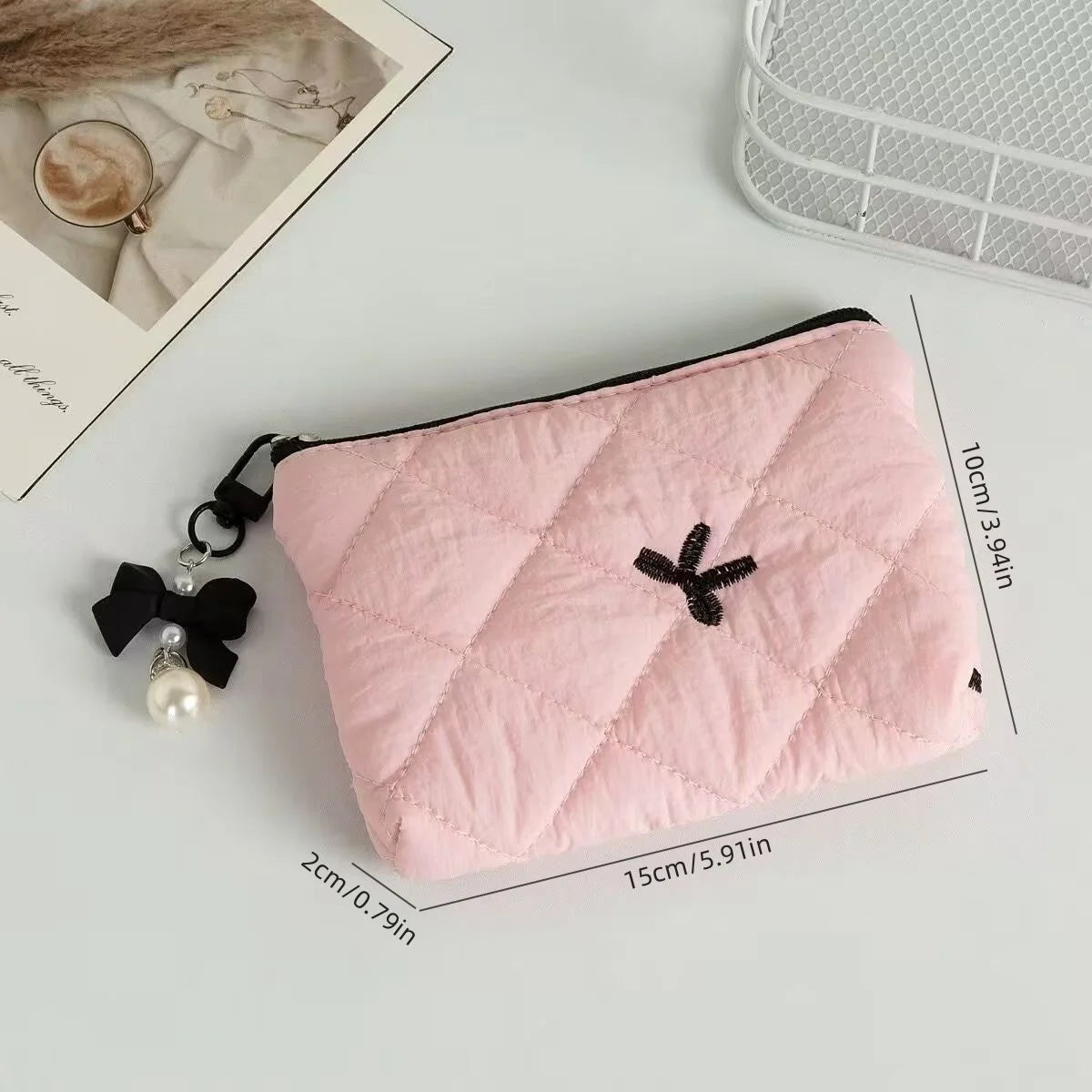 Elegant Portable Cosmetic Bag — Compact Travel Organizer for Makeup and Essentials