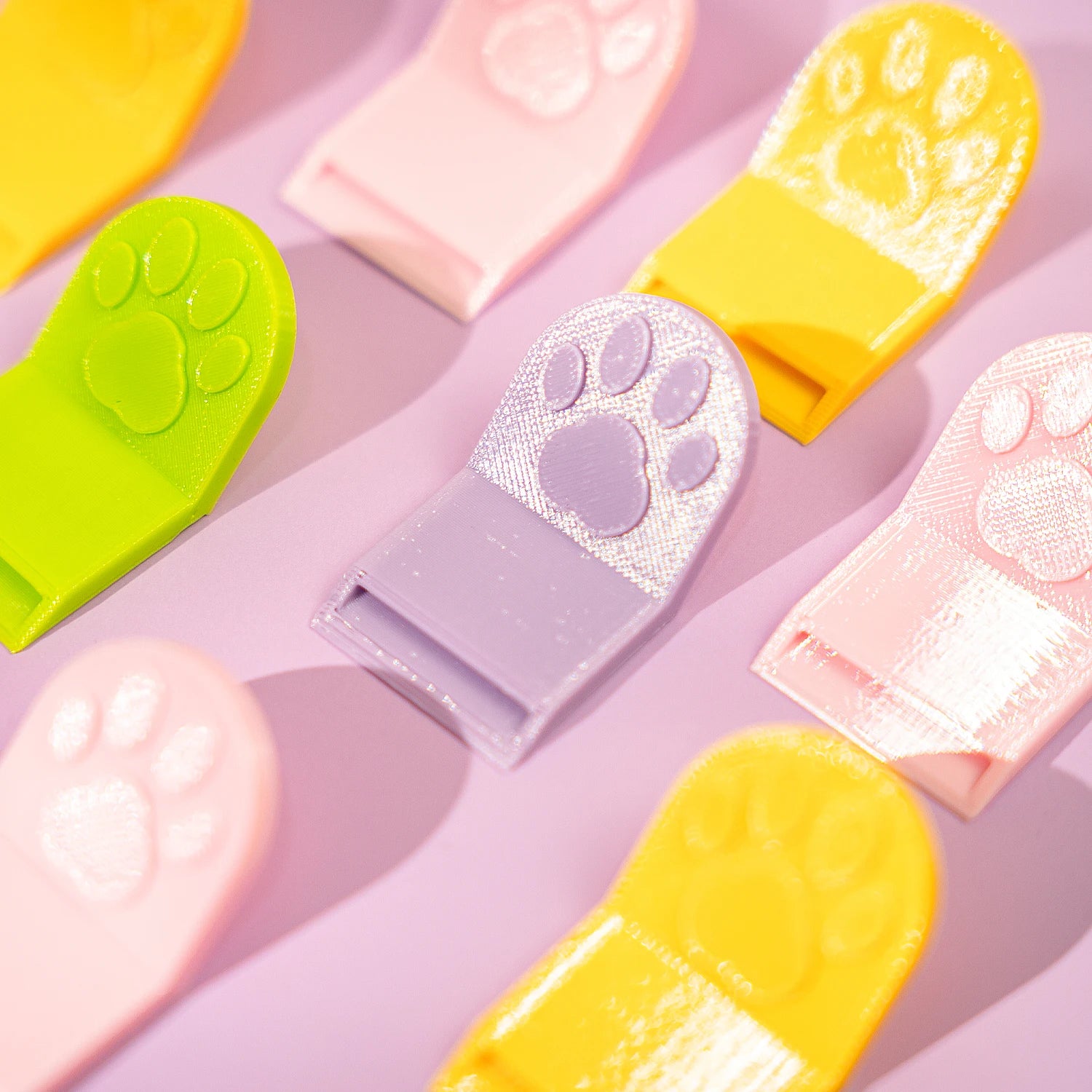 Cat Paw Shaped Pet Food Can Opener — Portable and Easy-to-Grip Design