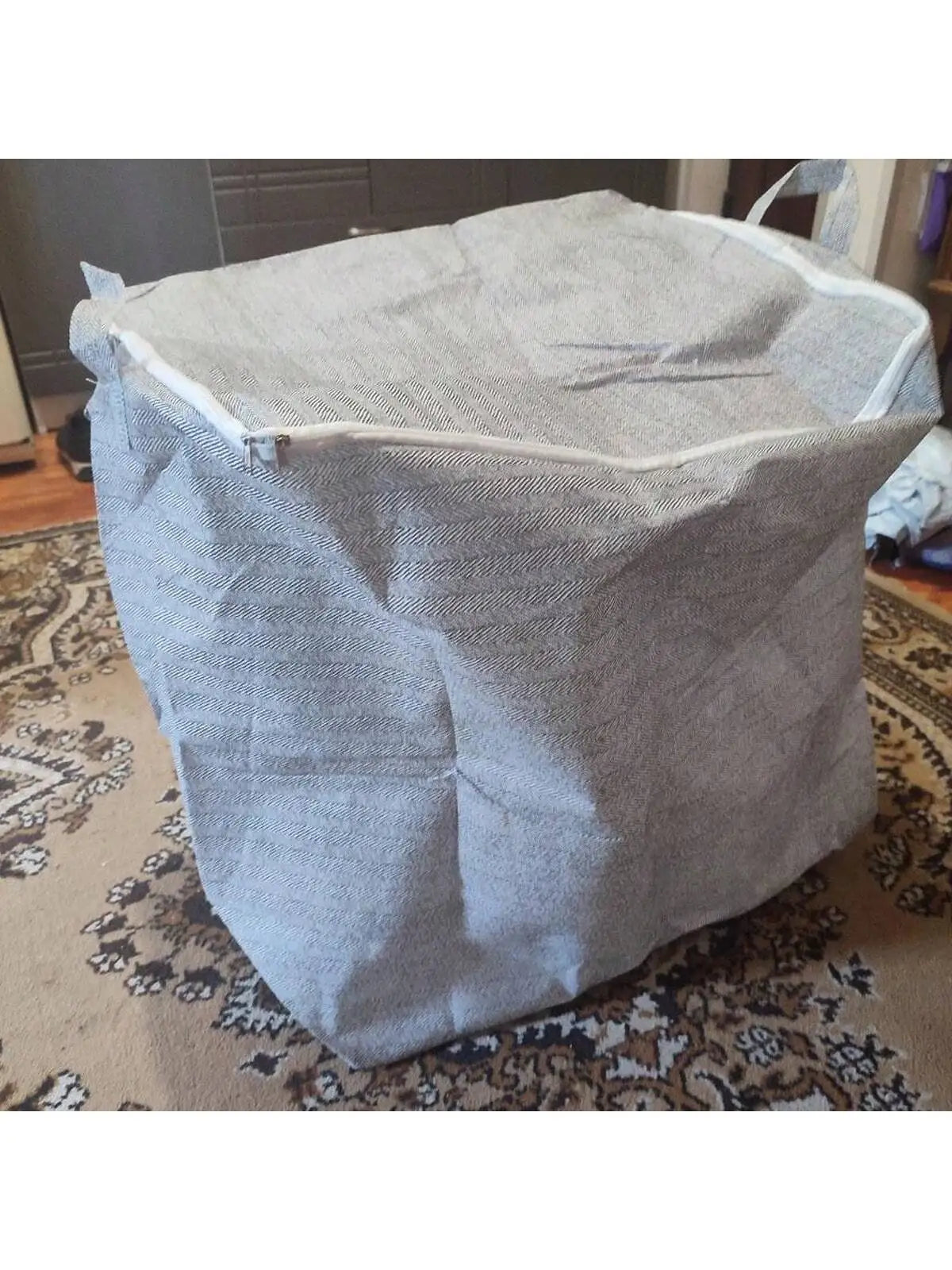 Extra Large Zippered Storage Bag — Foldable Organizer for Clothes & Quilts
