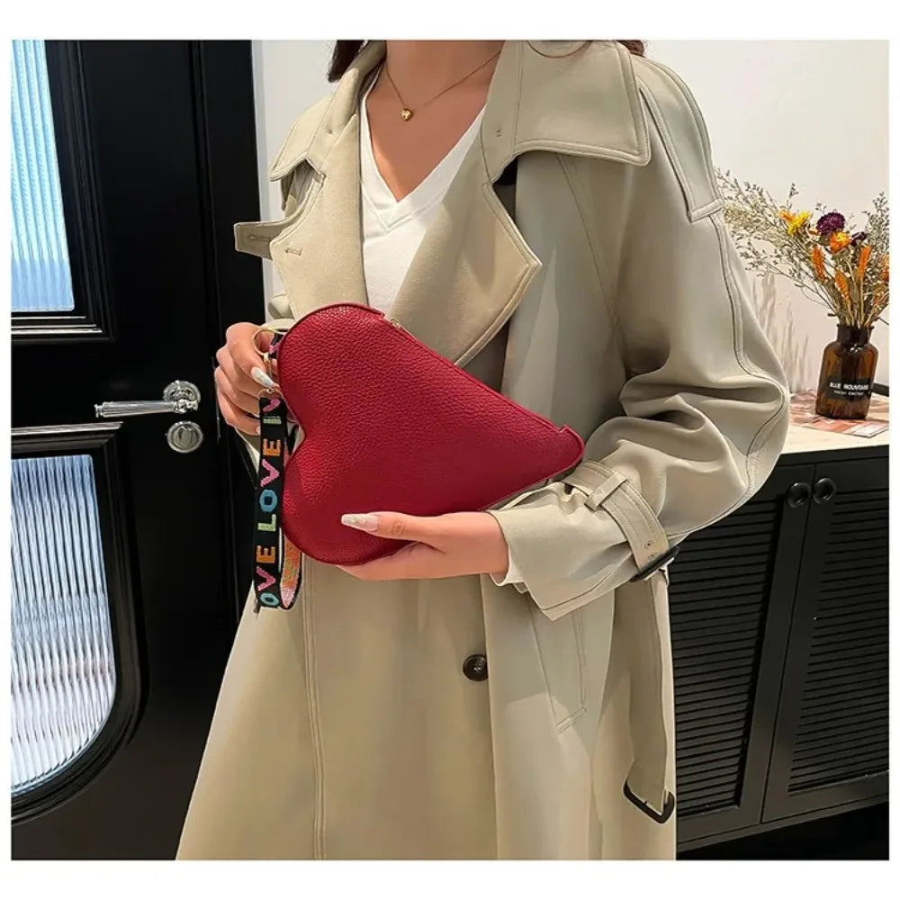 Heart-Shaped PU Leather Coin Purse — Trendy Zippered Wrist Clutch Wallet