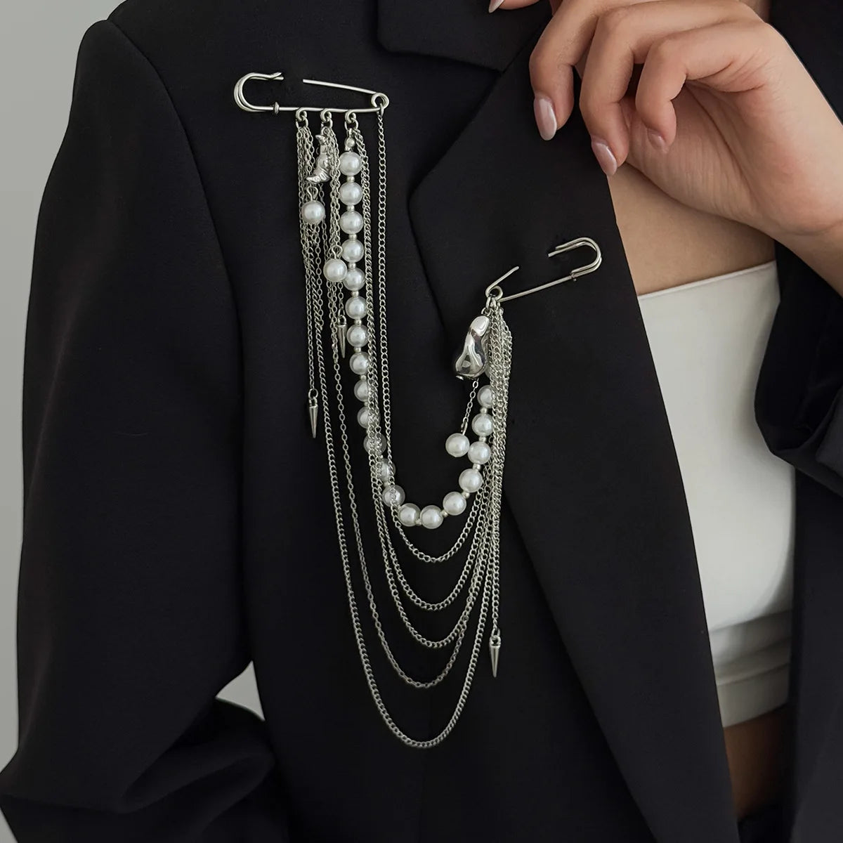 Pearl Tassel Brooch — Punk Hip Hop Style Metal Double Pin Jewelry