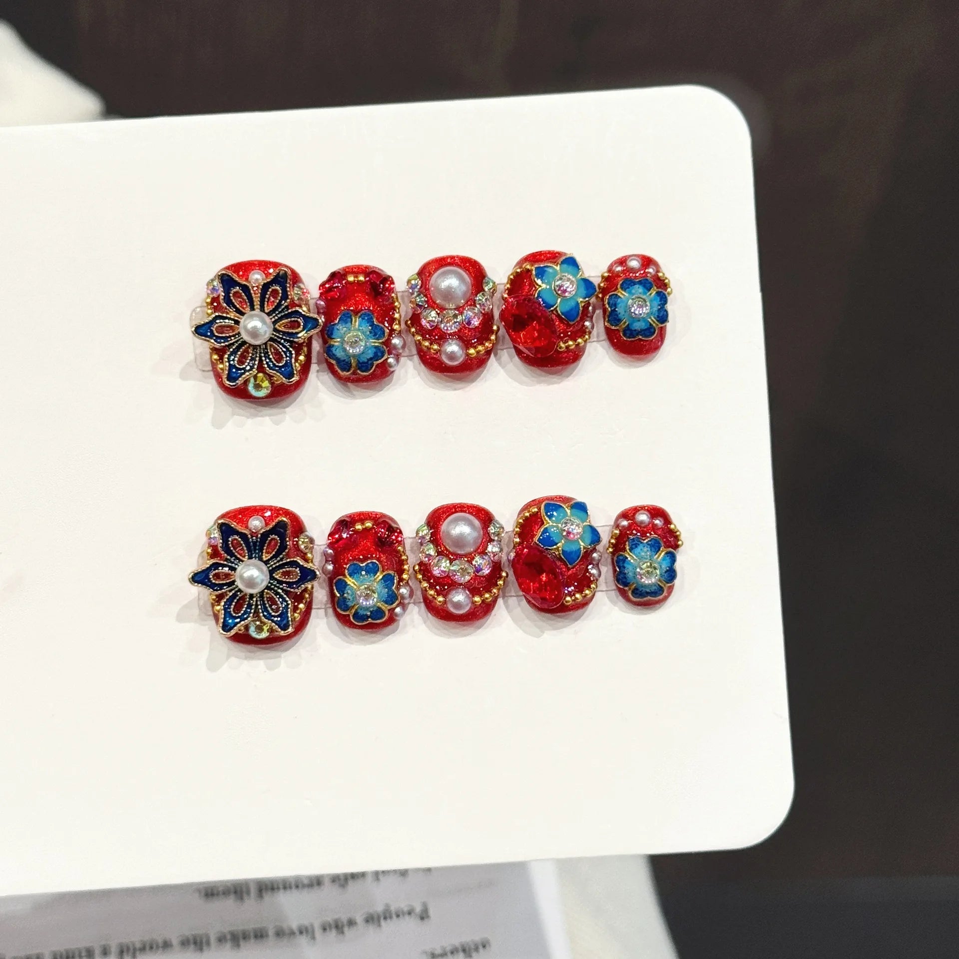 Handmade Round Press On Nails — Exquisite Resin Set for Parties