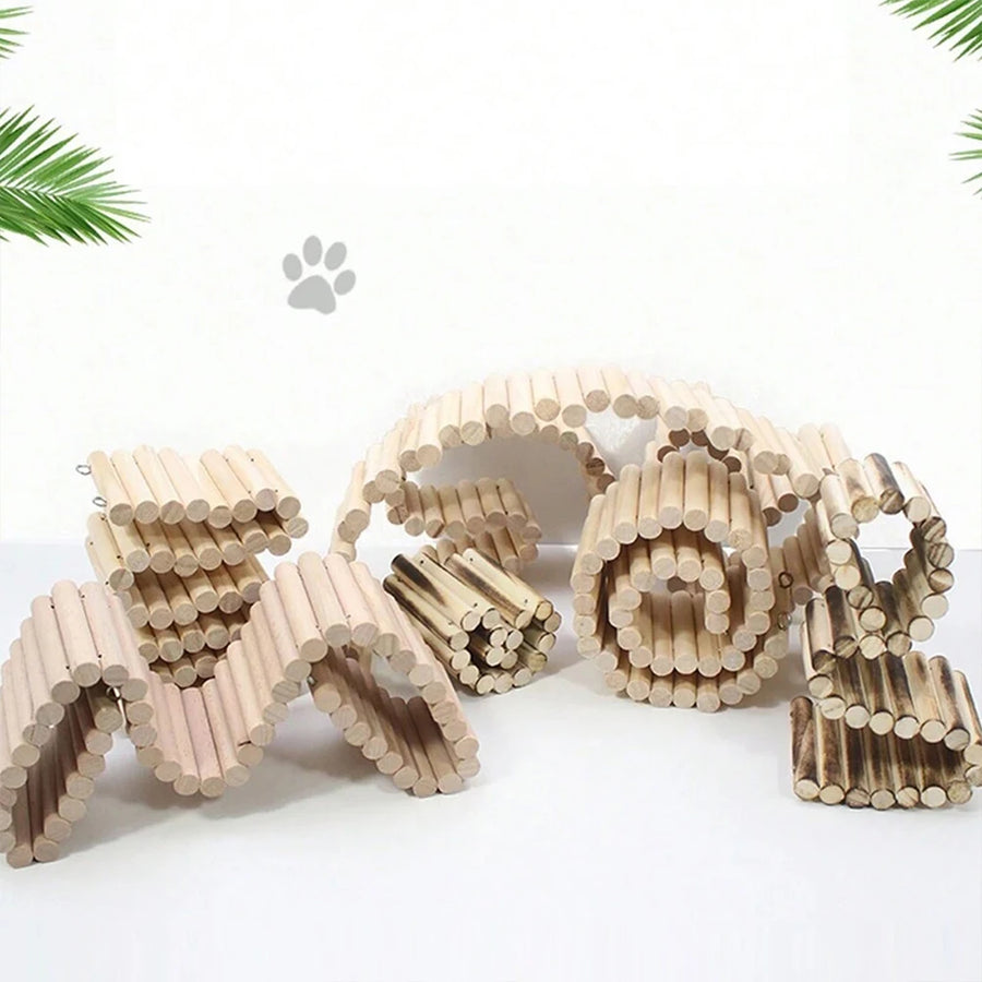 Wooden Small Animal Bridge — Bendable Climbing Fence for Hamster Habitats