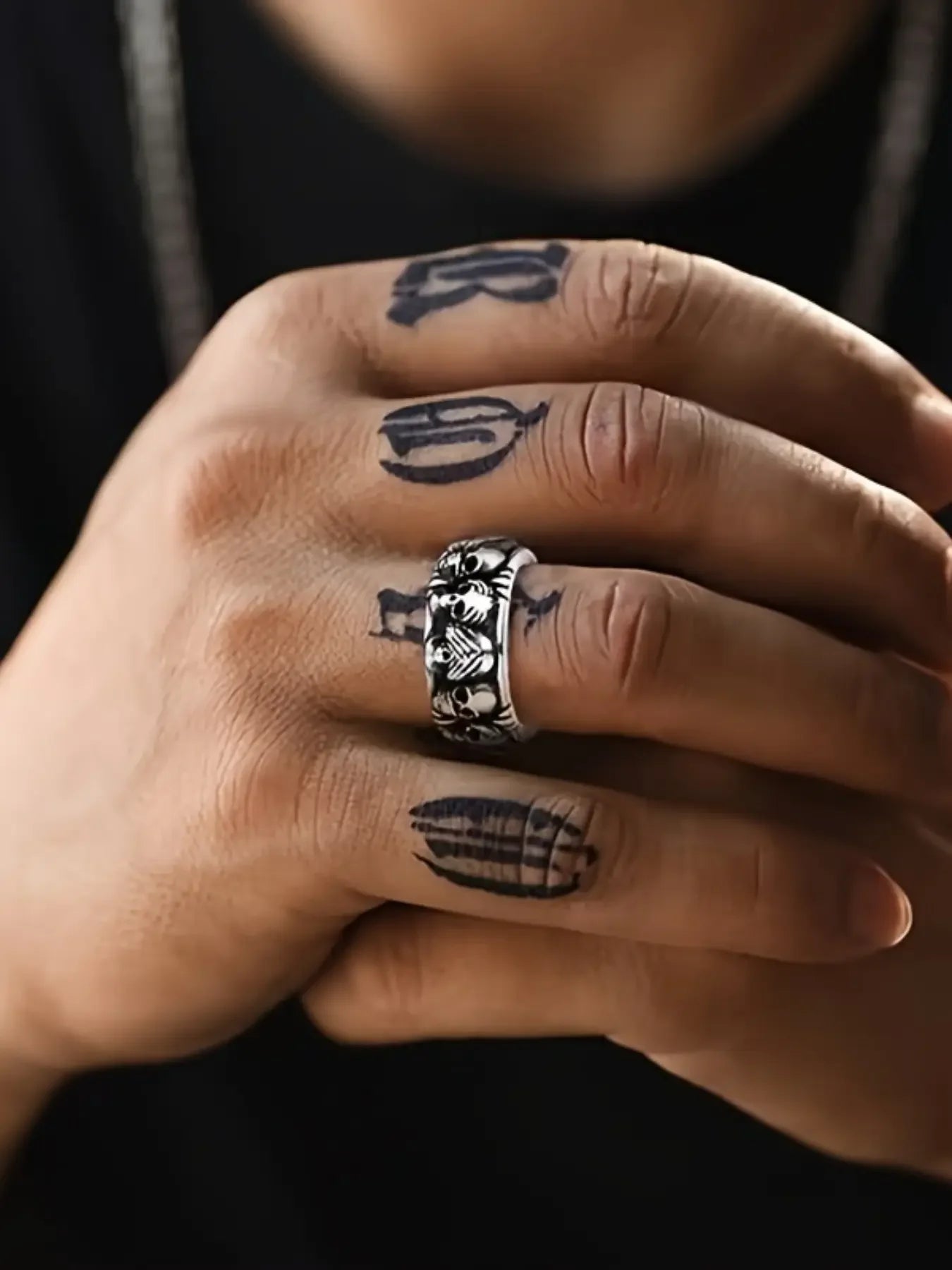 Vintage Full Circle Skull Ring — Gothic Statement Jewelry for Men and Women