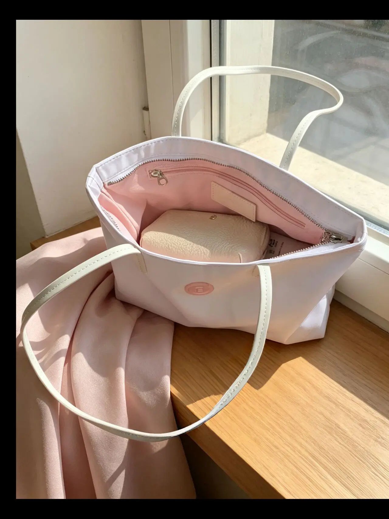 Versatile Large Capacity Shoulder Bag — Stylish Minimalist Crossbody Handbag