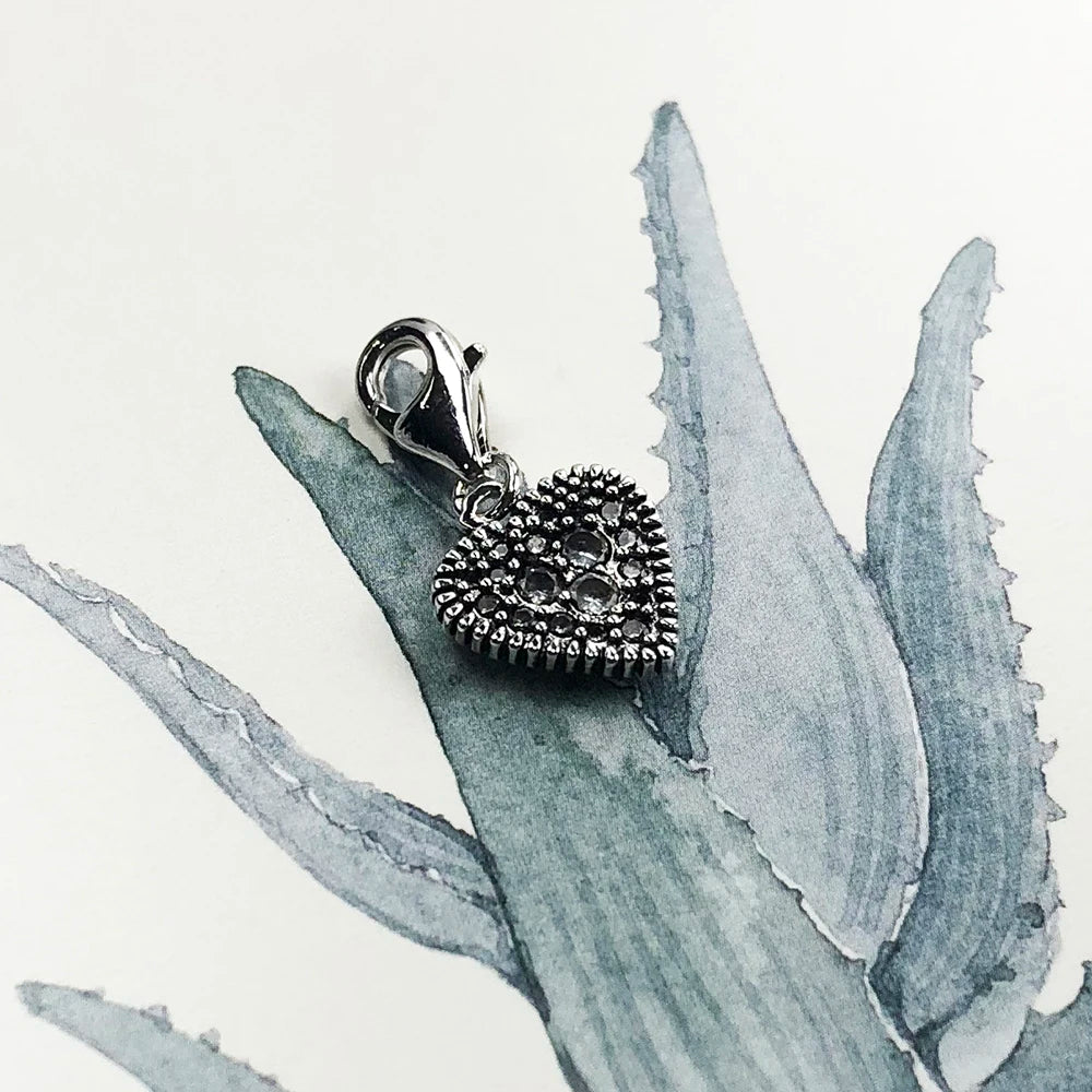 Thaddaeus Vintage Heart Pendant — 925 Sterling Silver Zircon Charm