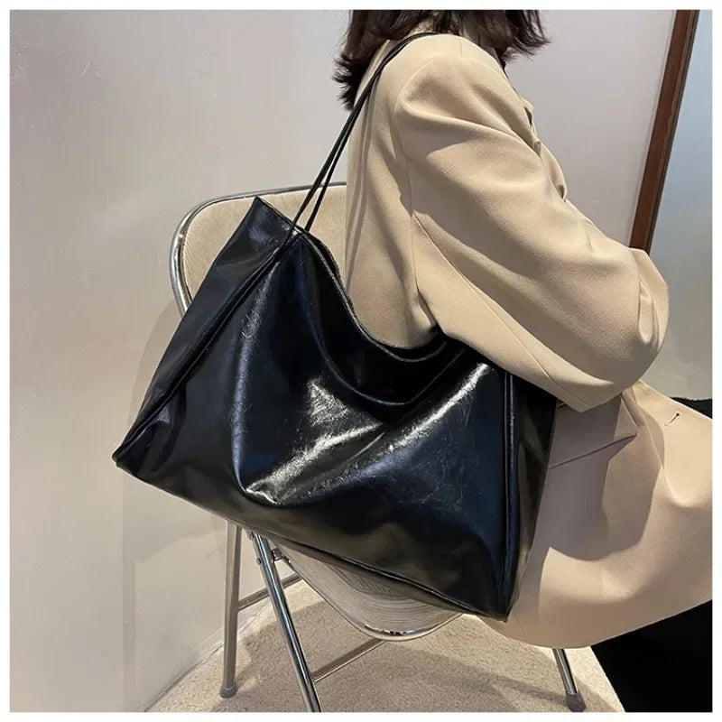 YIYUEQIANLI Women's PU Leather Tote Bag — Large Capacity Shoulder Bag