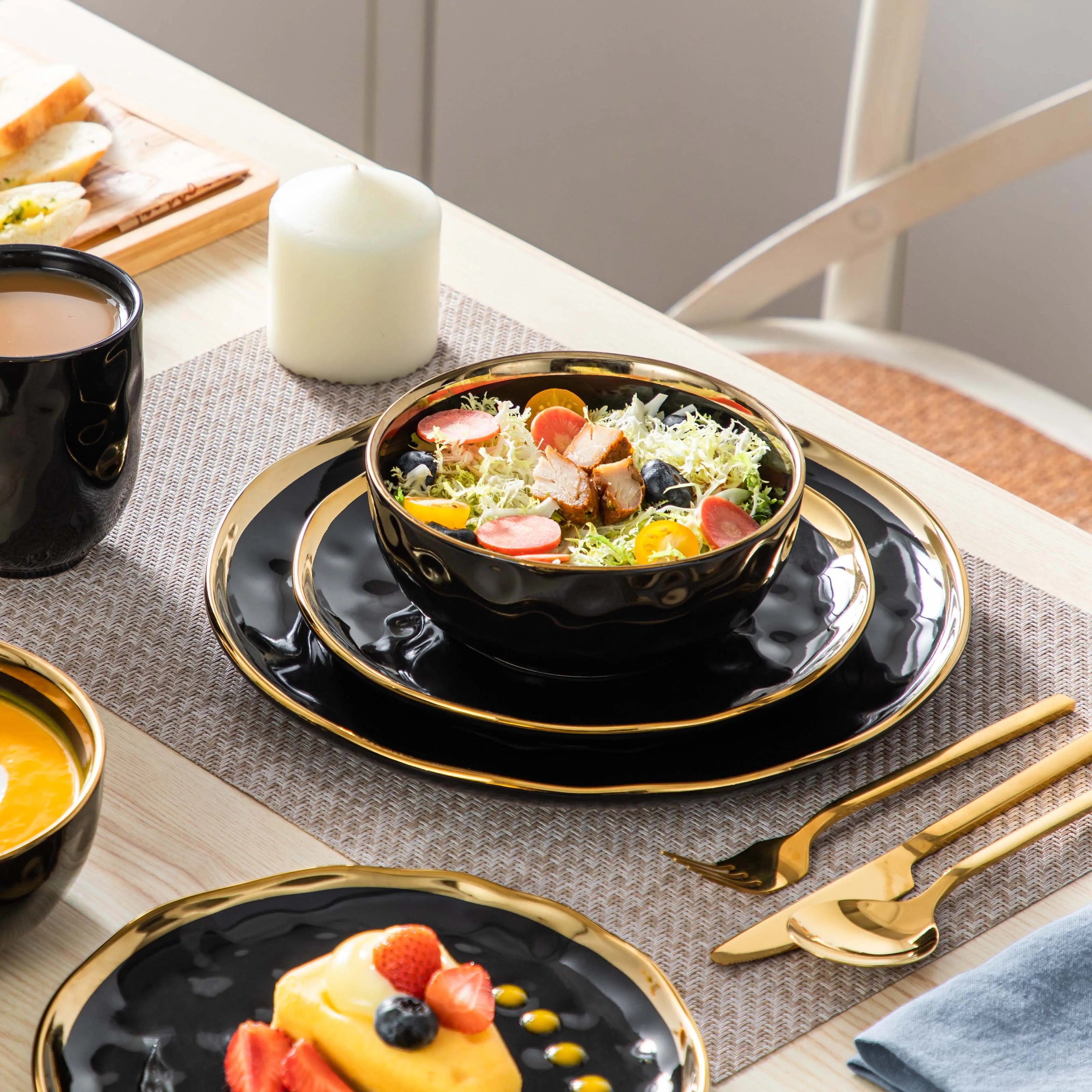 MALACASA Black Porcelain Dinnerware Set — Elegant Gold Trim Tableware