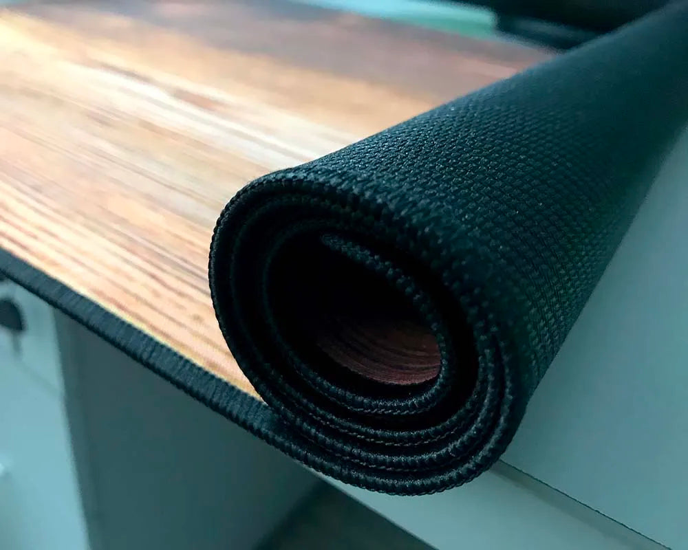 Mairuige Minimalist Desk Mat — Large Smooth Surface Mousepad for Office and Gaming