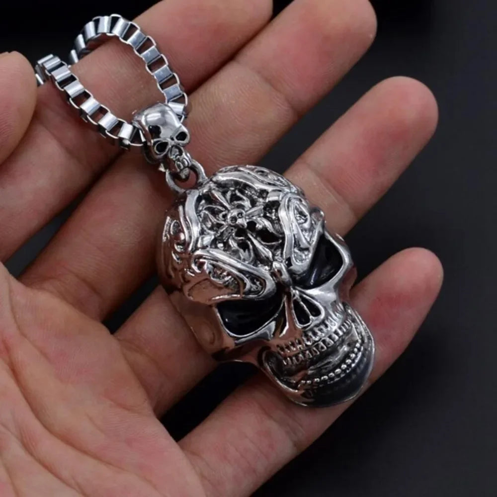 Vintage Gothic Skull Necklace — Punk Style Metal Pendant Jewelry