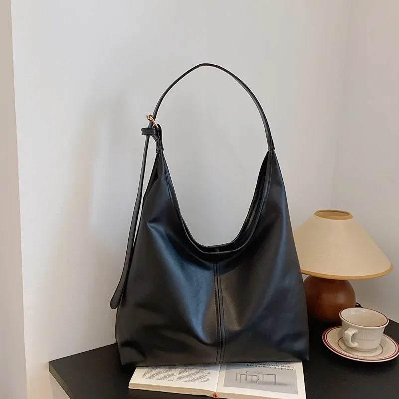 Retro PU Leather Tote Bag — Large Capacity Shoulder Bag for Daily Commuting