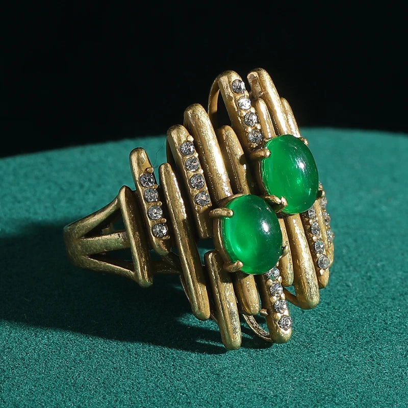 Vintage Green Stone Cocktail Ring — 18k Gold Plated Antique Jewelry