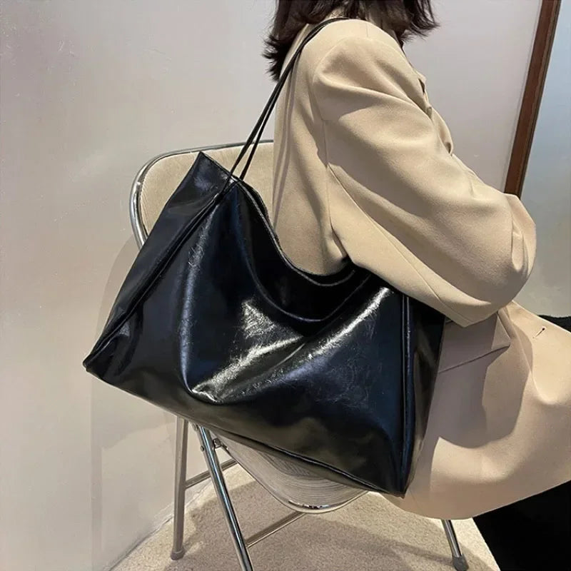 YIYUEQIANLI Women's PU Leather Tote Bag — Large Capacity Shoulder Bag