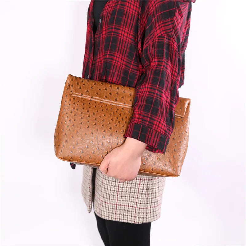 Snake Pattern Clutch Bag — Trendy Evening Pouch for Women