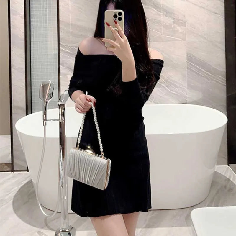 YIYUEQIANLI Silk Evening Bag — Elegant Pearl Chain Clutch for Weddings