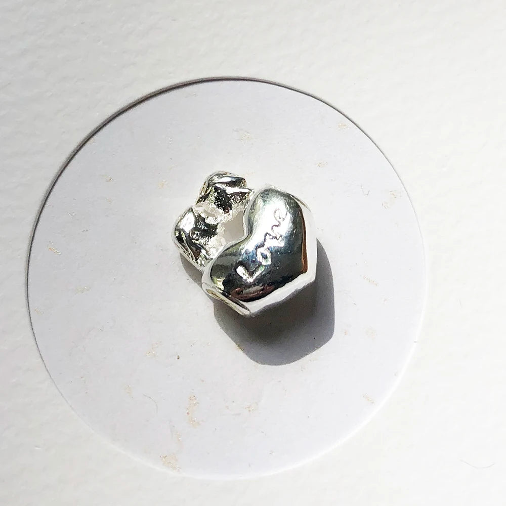 Thaddaeus Sterling Silver Heart Charm — Romantic Kissing Lovers Bead