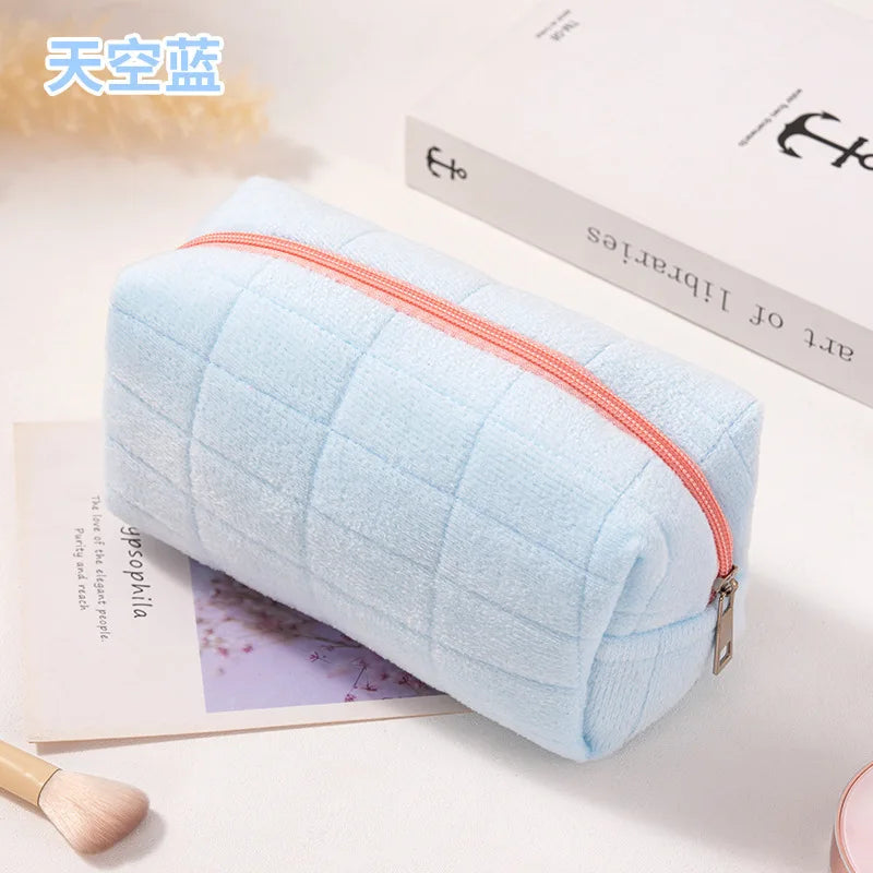 Plush Cosmetic Storage Bag — Large Capacity Travel Organizer
