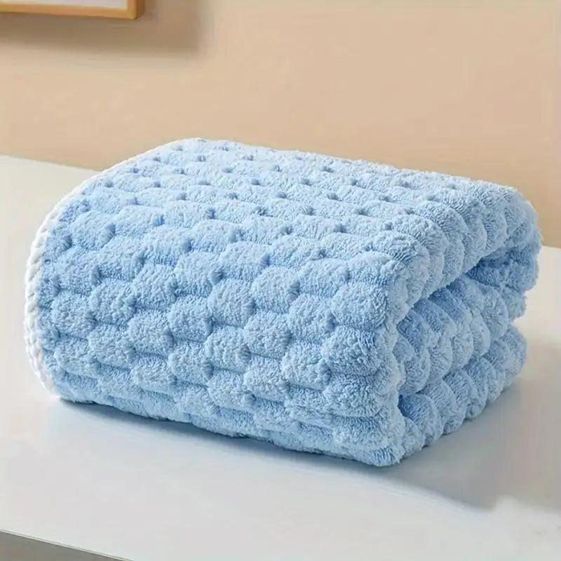 Ultra-Soft Coral Velvet Bath Towel — Quick Drying & Highly Absorbent