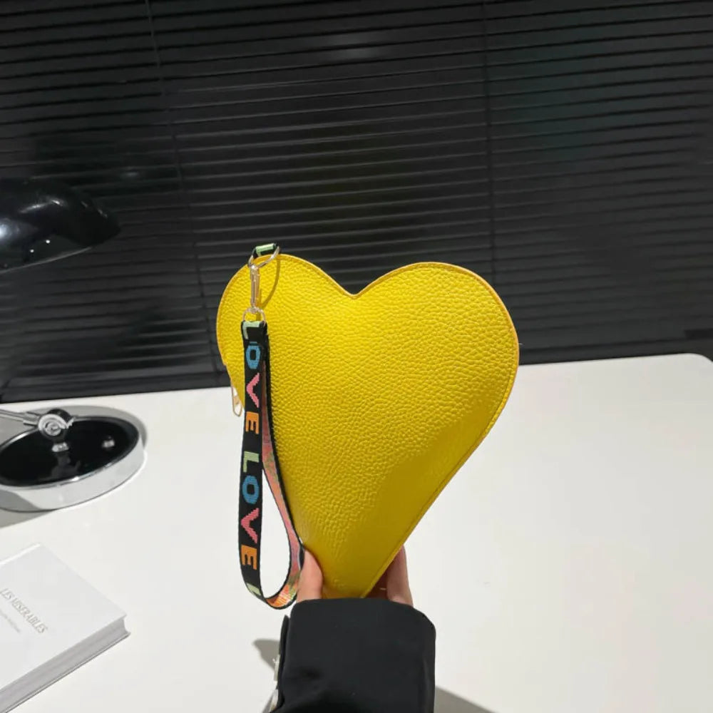 Heart-Shaped PU Leather Coin Purse — Trendy Zippered Wrist Clutch Wallet