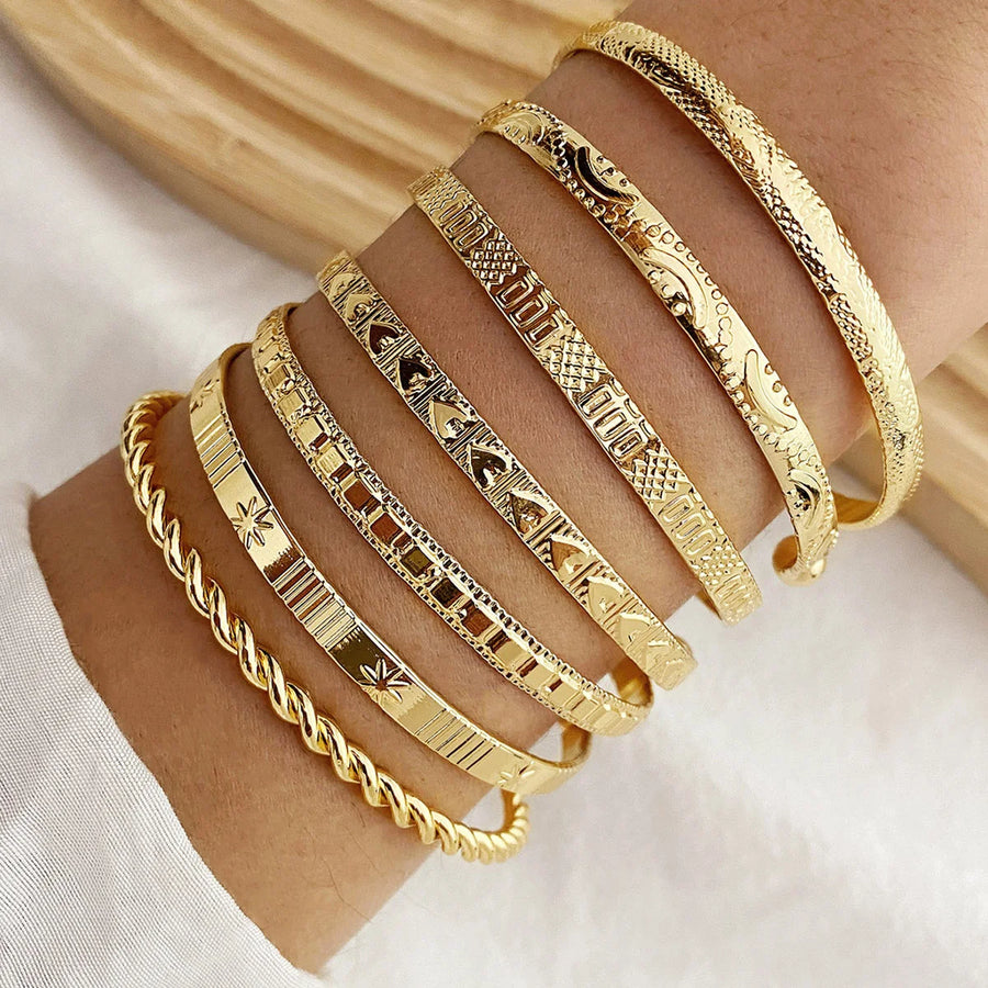 AY Punk Gold Heart Bracelet Set — 7 Piece Goth Style Cuff Bangles