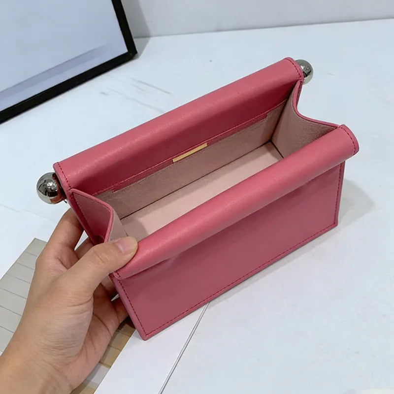 VM FASHION KISS Rolled-Edge Clutch Bag — Versatile Chain Crossbody Purse