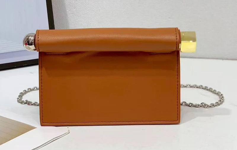 VM FASHION KISS Rolled-Edge Clutch Bag — Versatile Chain Crossbody Purse