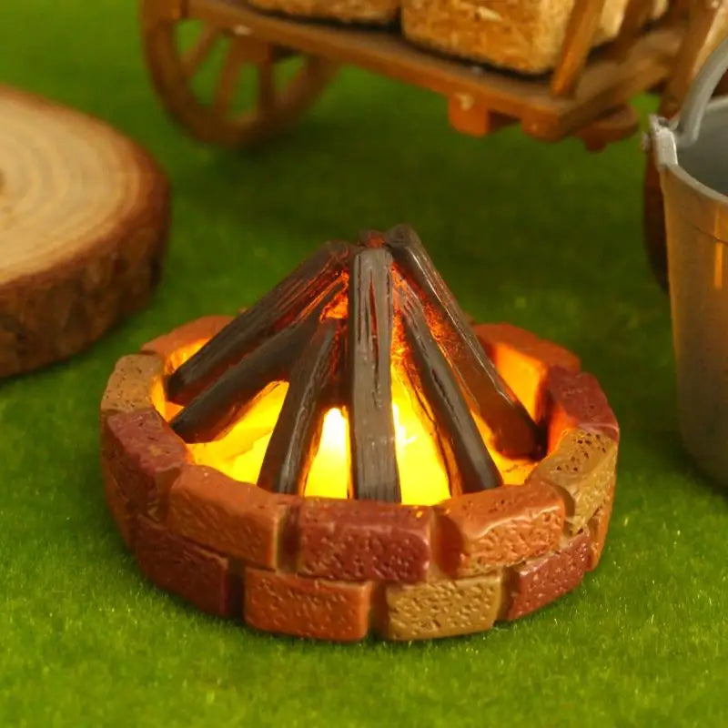 Miniature LED Bonfire Ornament — Realistic Dollhouse Outdoor Decor
