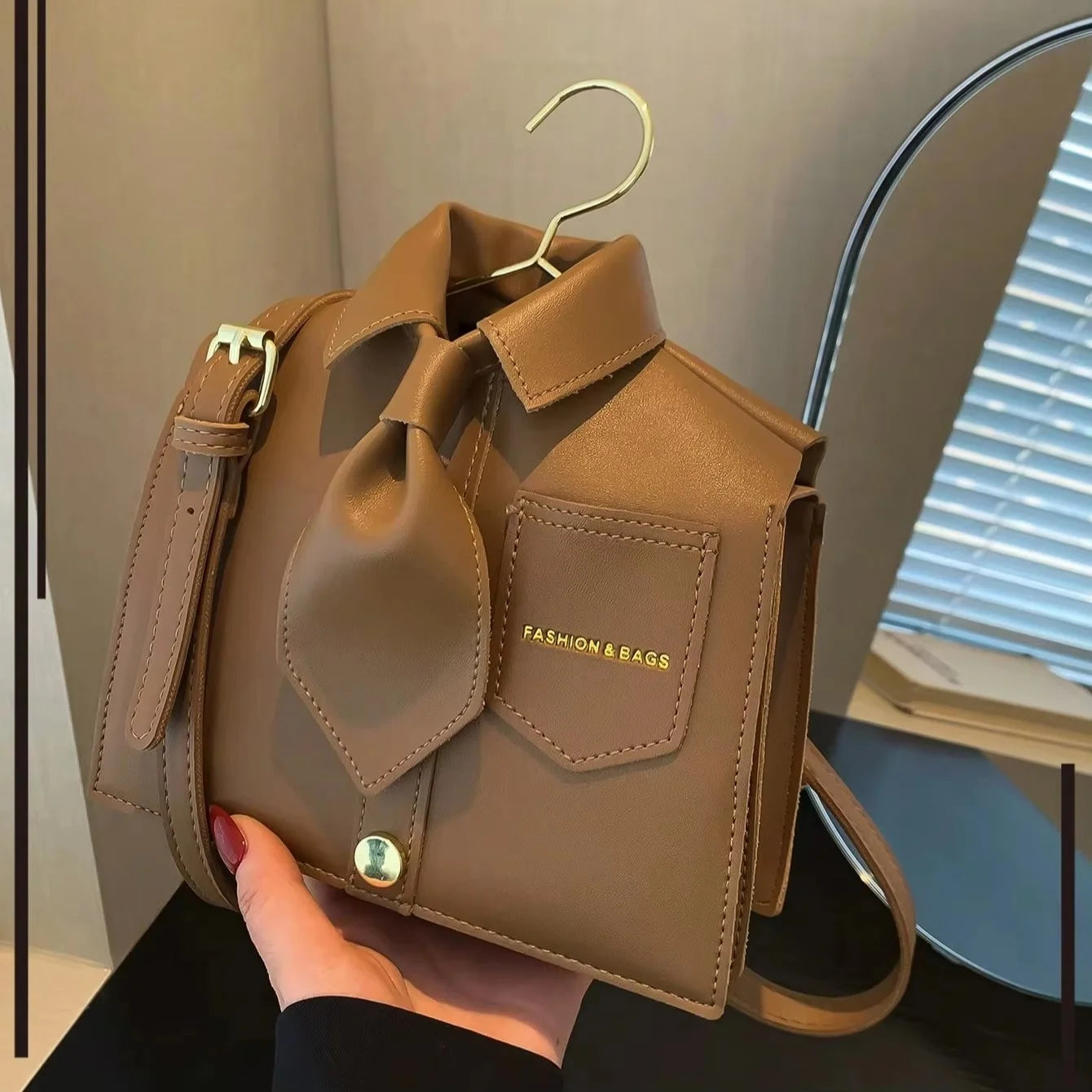 Novelty Collar Shape Crossbody Bag — Fun Fashionable Phone Purse