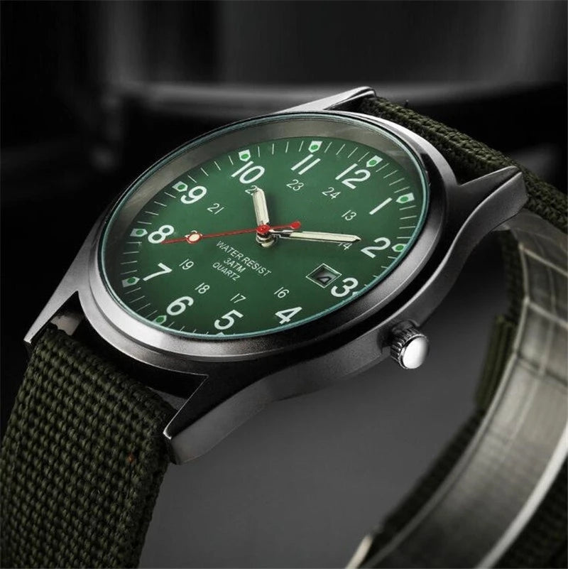 Men's Quartz Fashion Watch — Luminous Hands & Large Dial Design