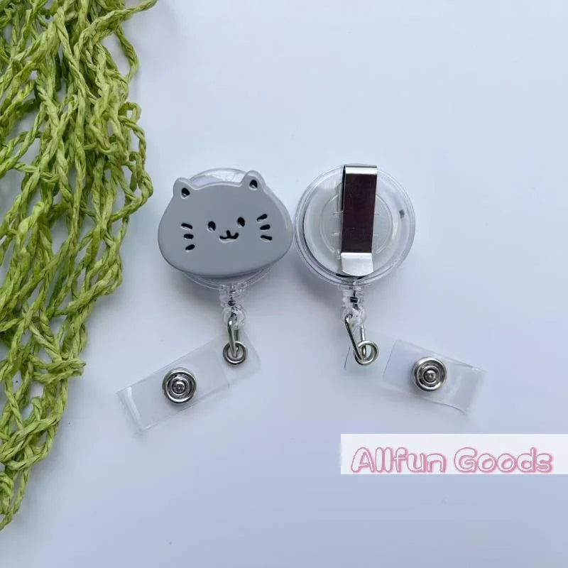 Cat-Shaped Retractable Badge Holder — Anti-Loss ID Reel for Nurses and Students