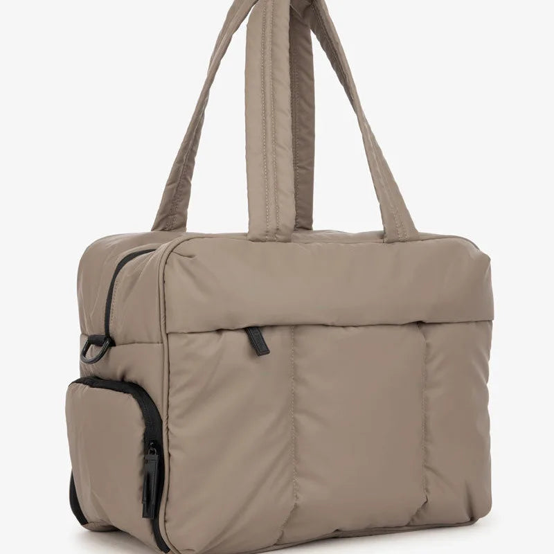 molfmy Large Capacity Travel Duffel — Waterproof Shoulder Bag with Wet/Dry Separation
