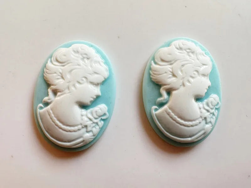 Oval Resin Cameo Charms — 20 Piece Flatback Jewelry Finding Set