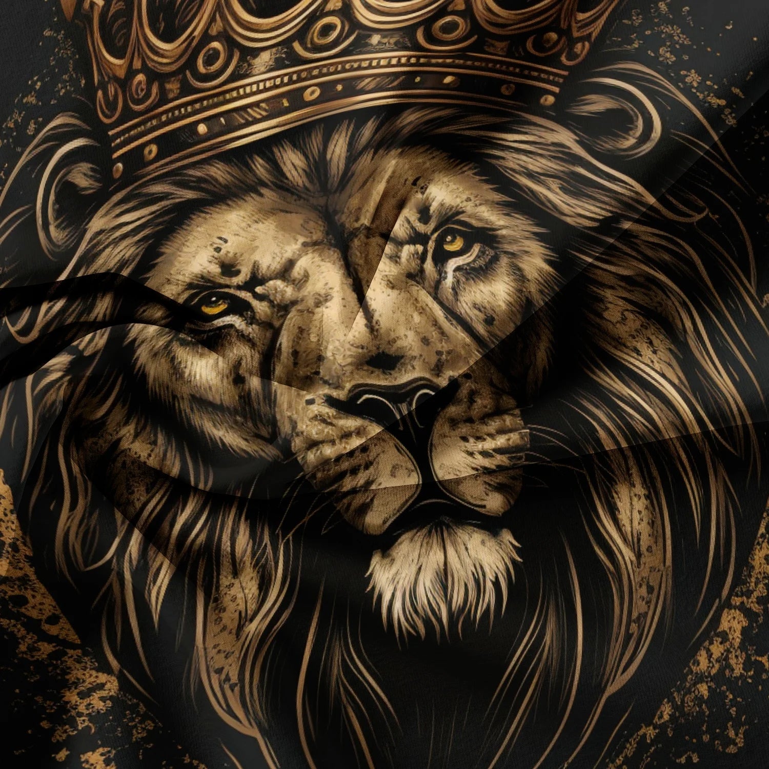 Lion and Crown Print Bedding Set — 3-Piece Duvet Cover and Pillowcase Kit