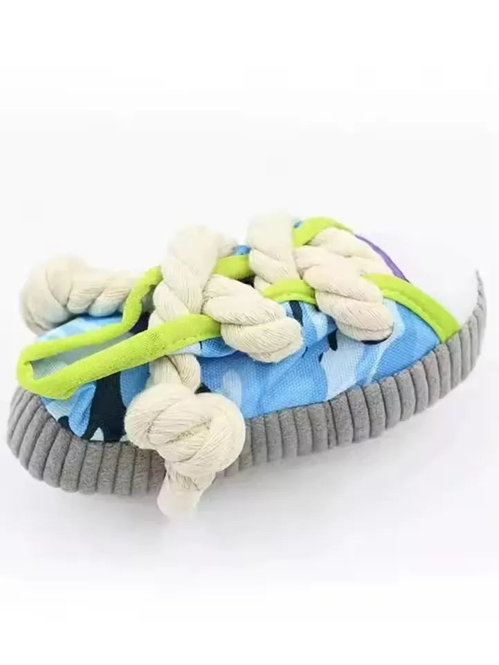 Plush Goose Pet Toy — Squeaky & Crinkly Chew Toy for Dogs and Cats