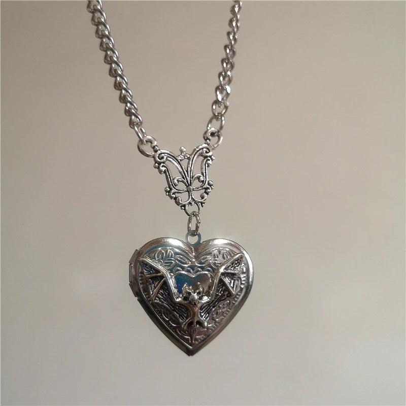 imixlot Bat Heart Locket Necklace — Vintage Y2K Goth Punk Photo Pendant