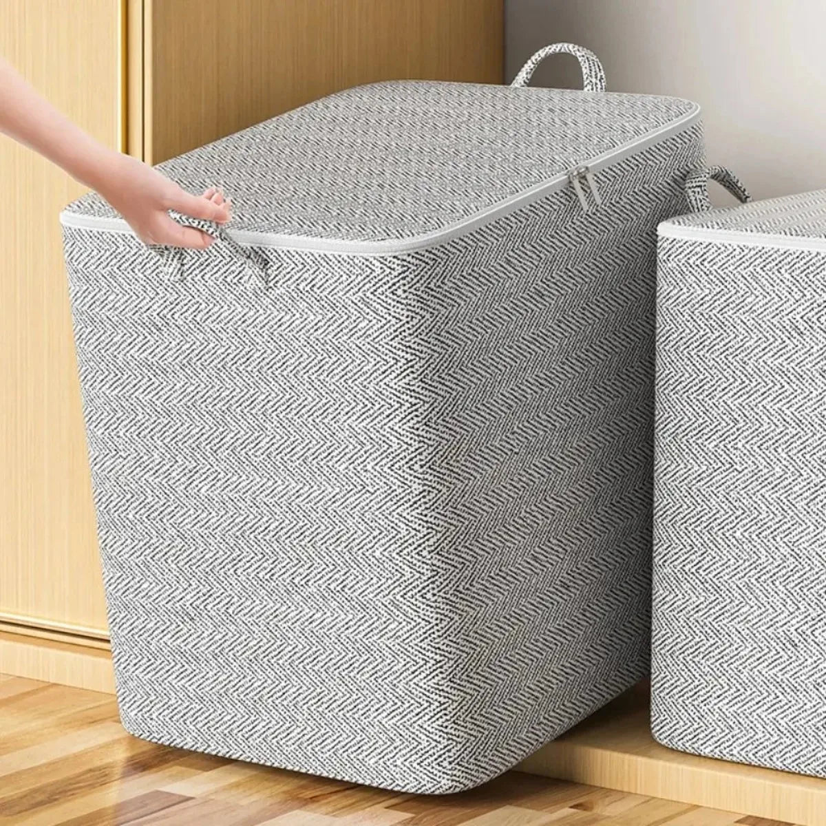 Extra Large Zippered Storage Bag — Foldable Organizer for Clothes & Quilts