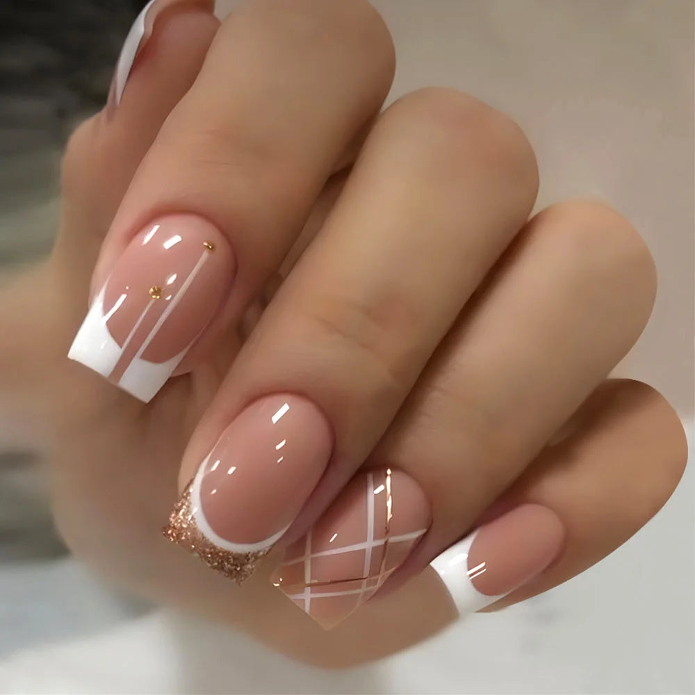 Qsezeny French Tip Press On Nails — Short Coffin Style Frosted Fake Nails
