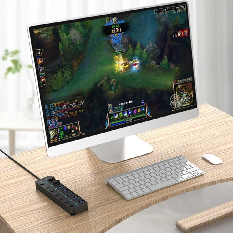PHONEPACE USB 3.0 Hub — Multi-Port Expansion with Independent Switches