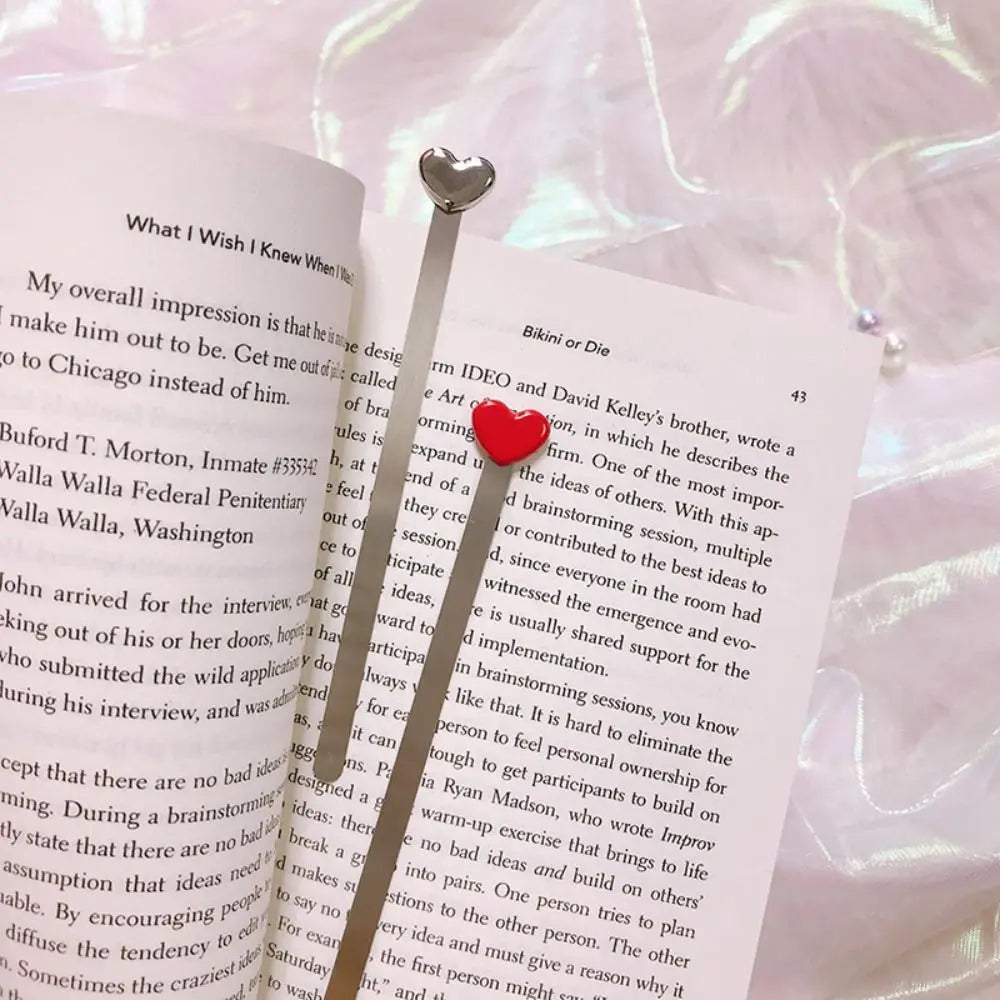 Metal Heart Love Bookmark — Decorative Book Clip for Reading Lovers
