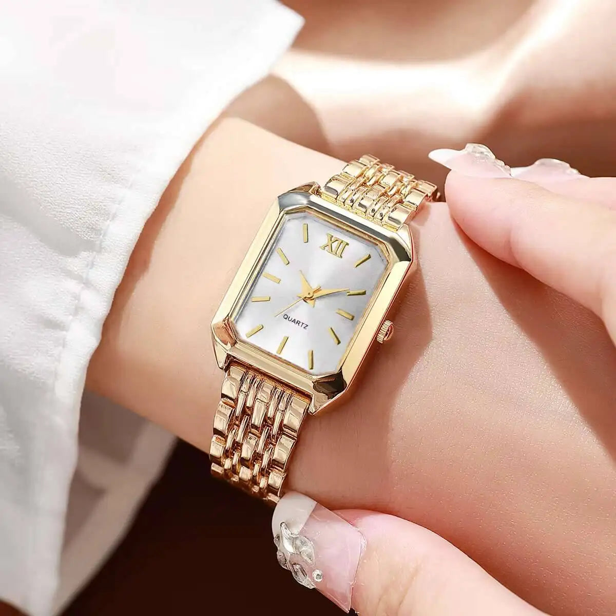 Elegant Rectangle Women's Quartz Watch — Stylish Analog Wristwatch for Girls