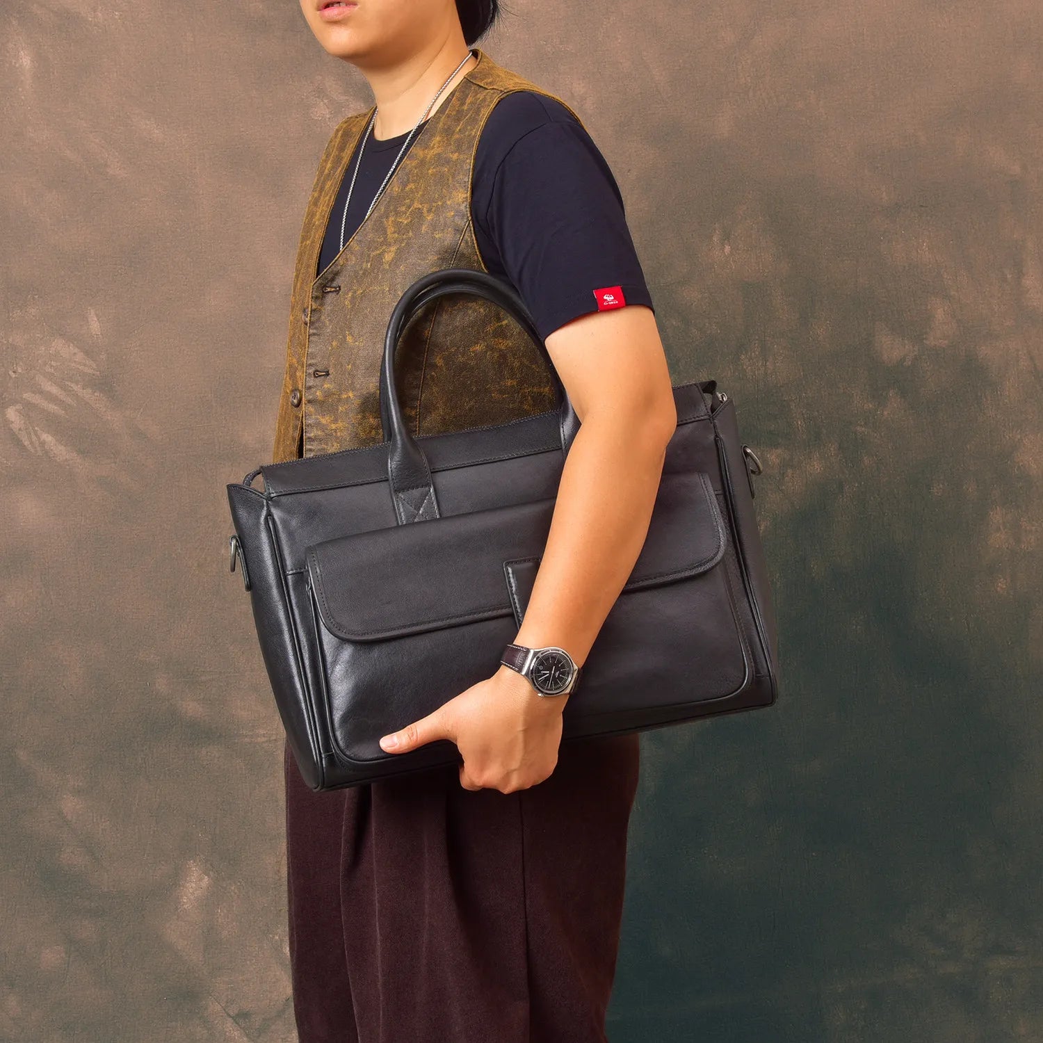 pndme Genuine Leather Briefcase — Luxury Business Laptop Bag, Black