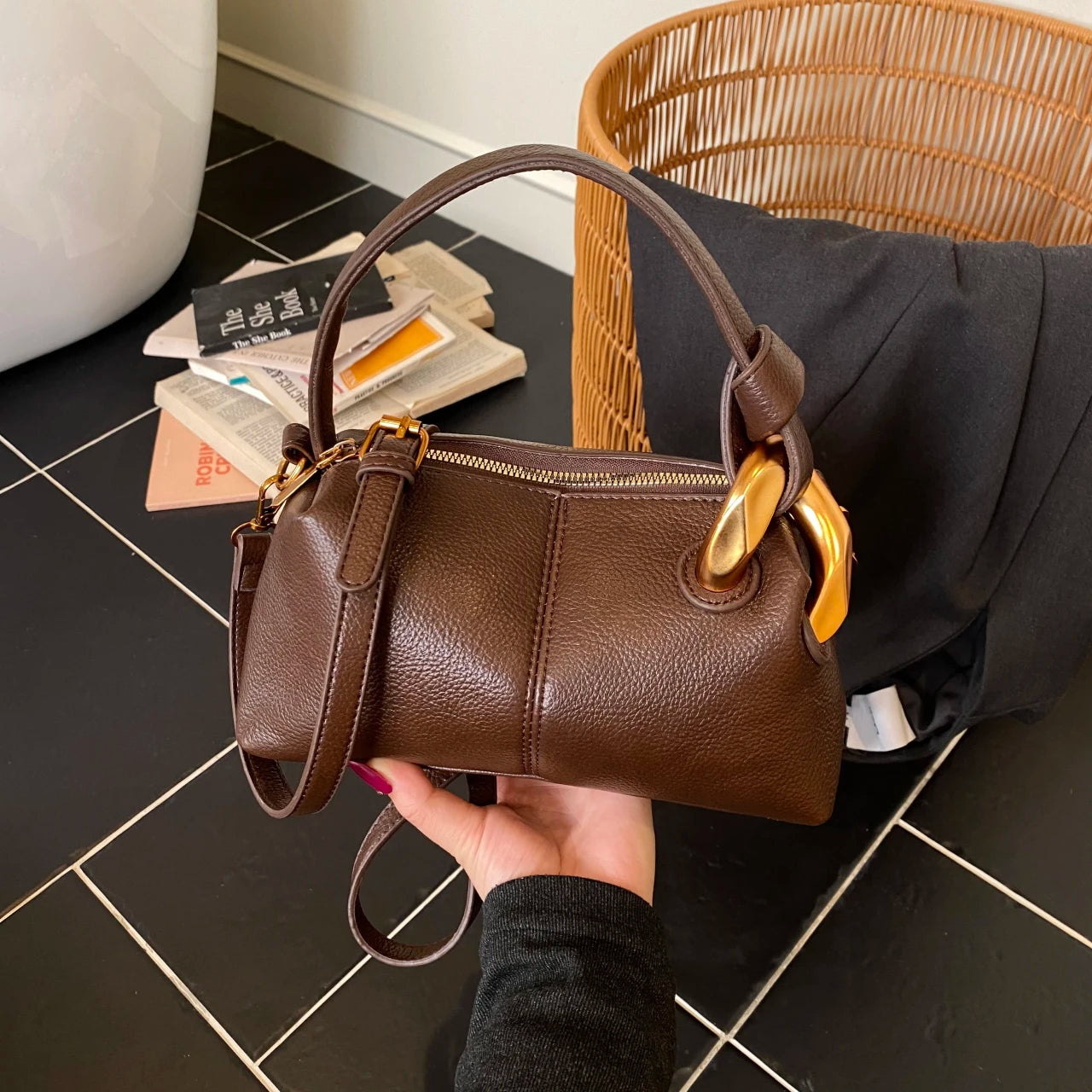 Textured PU Leather Clutch Bag — Versatile Shoulder & Crossbody Handbag