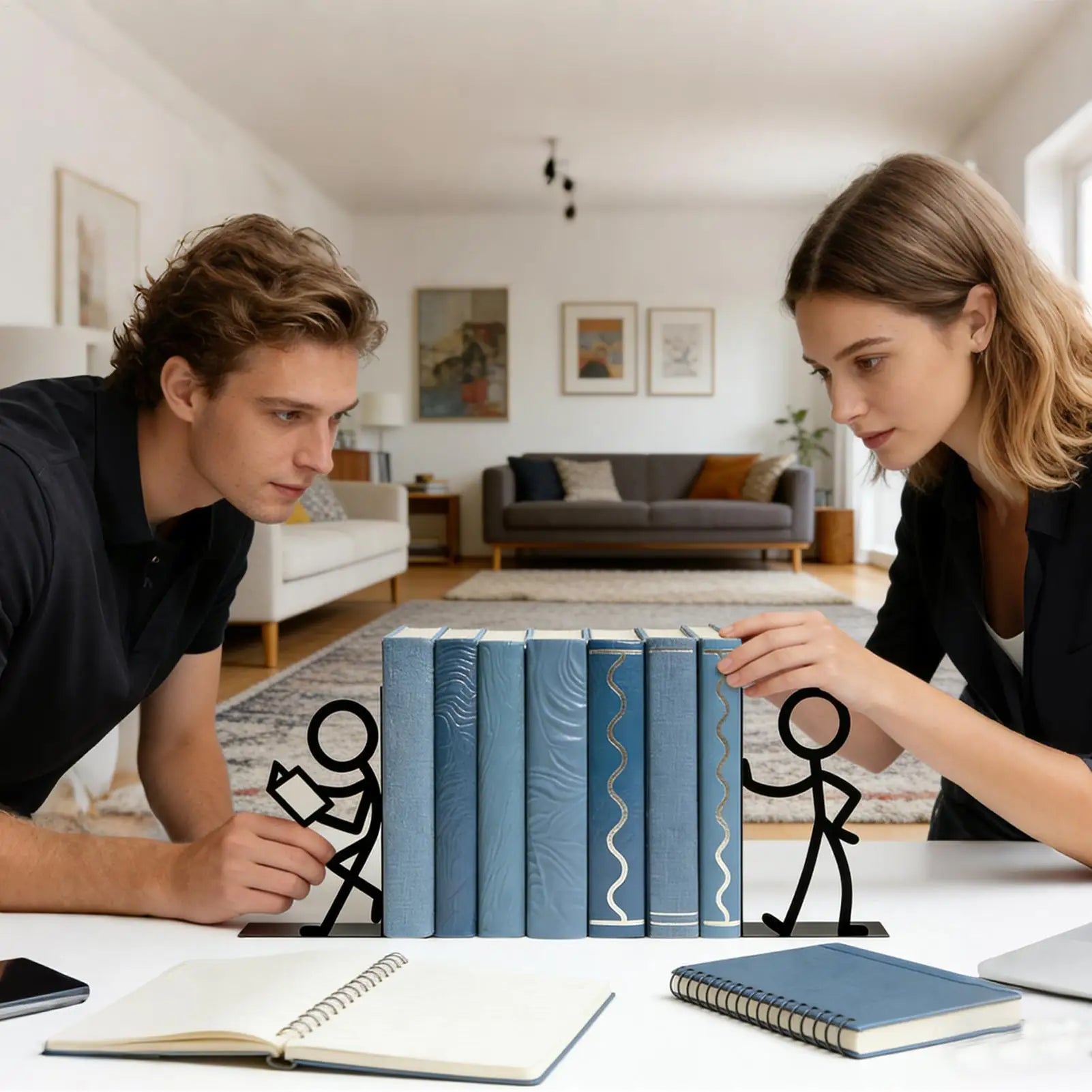 Metal Character Design Bookends — Decorative Iron Shelf Support Set