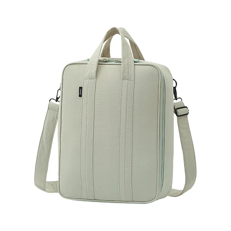 Portable Clothes Storage Bag — Large Capacity Travel Organizer