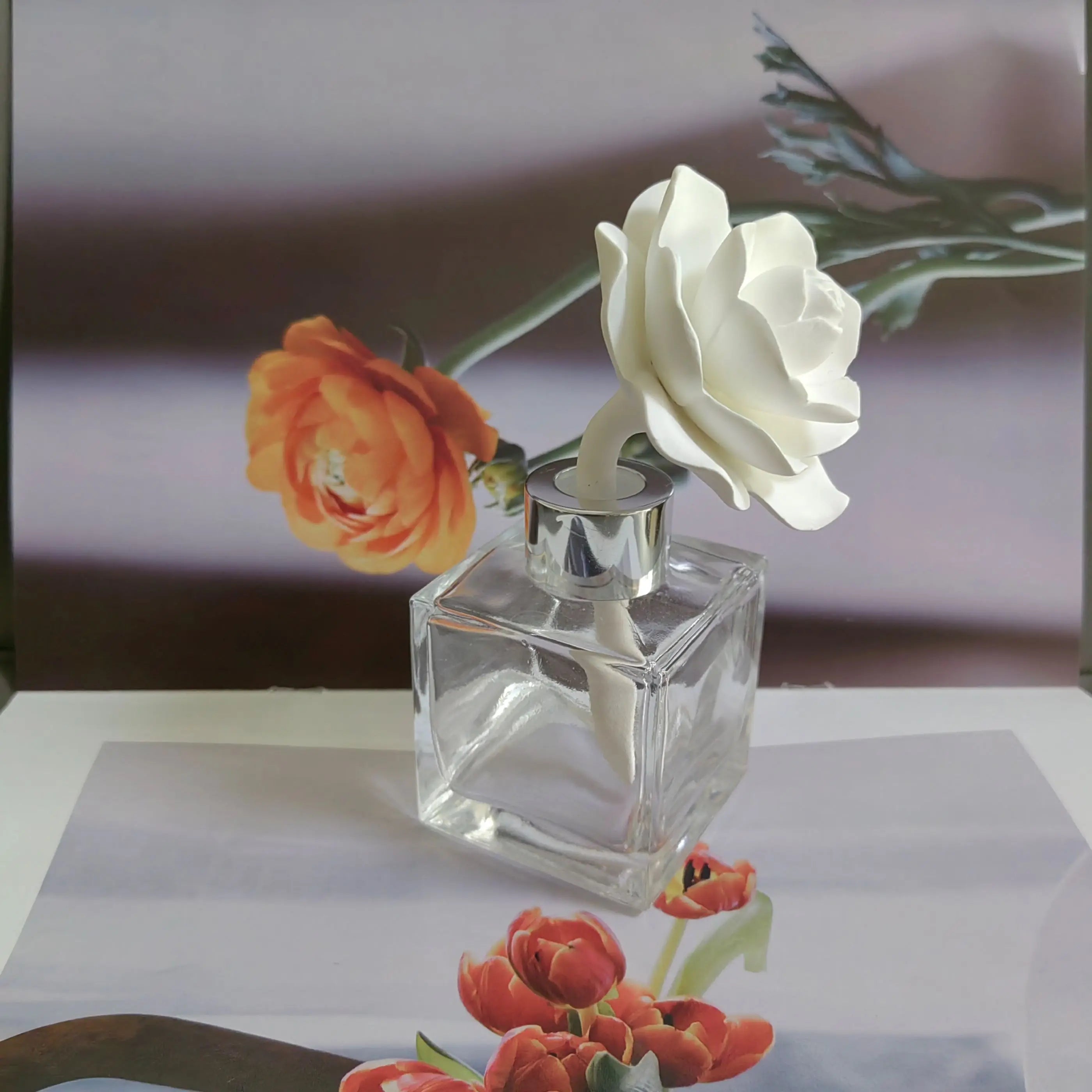 Handmade Ceramic Flower Diffuser — Elegant Aromatherapy Decor with Glass Bottle