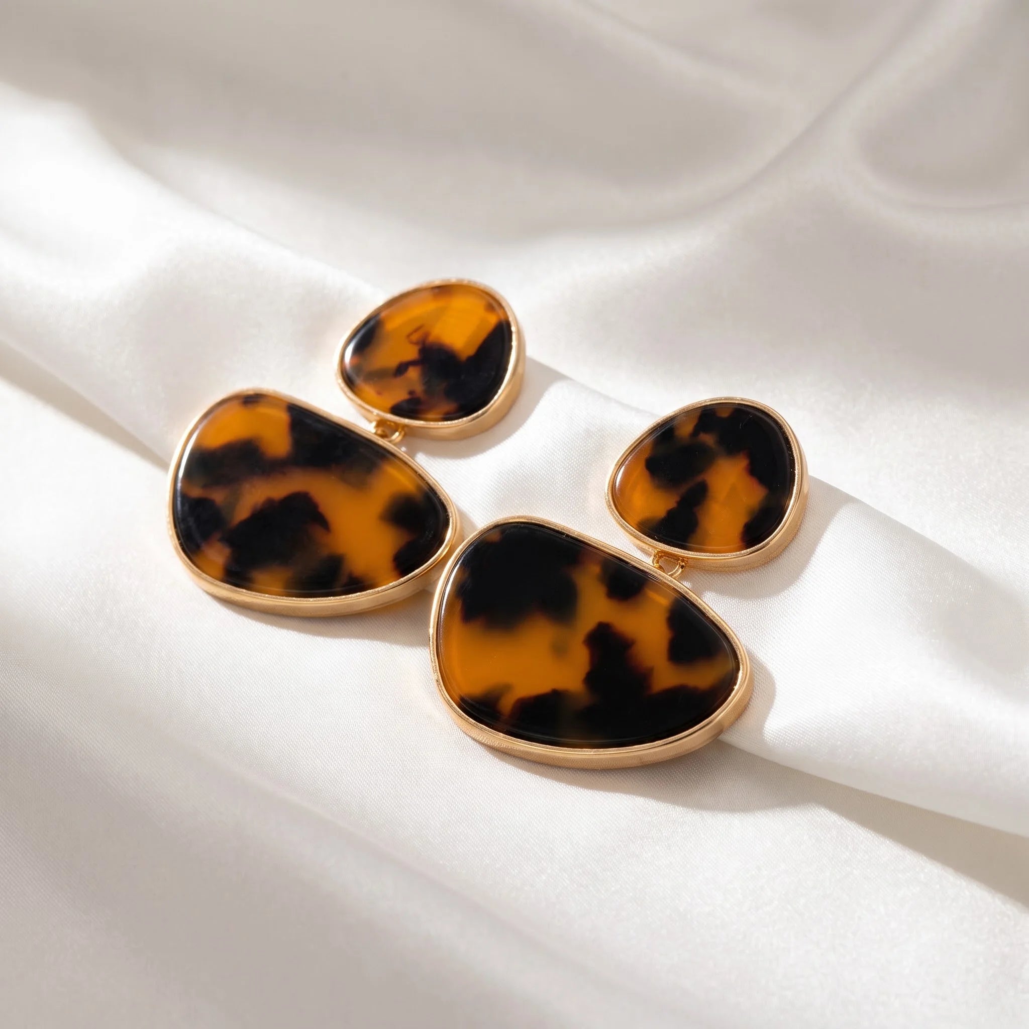Obega Geometric Acrylic Drop Earrings — Vintage Gold Irregular Dangle Jewelry