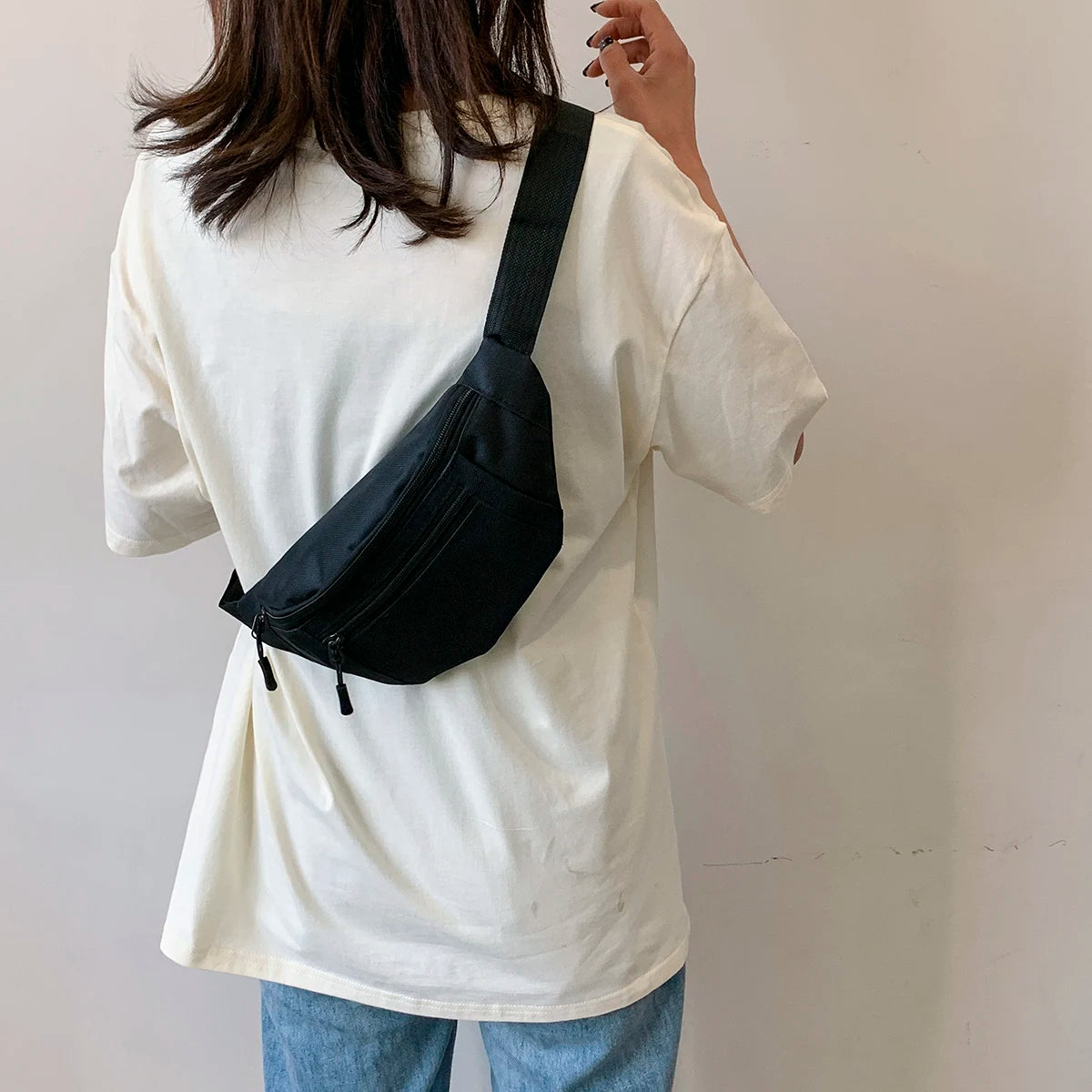 Nylon Waist Pack — Hands-Free Crossbody Bag for Travel and Sports