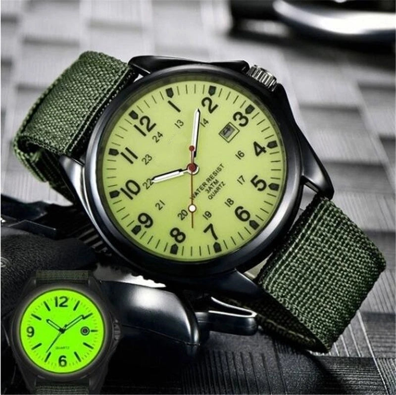 Men's Quartz Fashion Watch — Luminous Hands & Large Dial Design